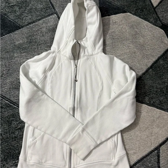 🤍 ❤️‍🔥Lululemon Athletica White Hoodie Sweater - Picture 3 of 12